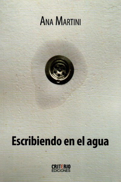 Escribiendo En El Agua