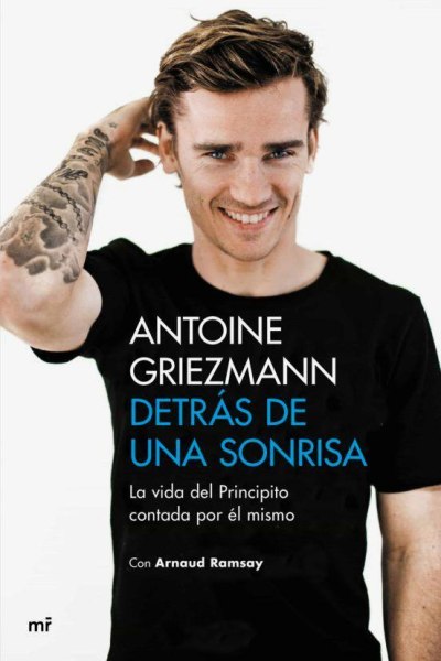 Detras De Una Sonrisa
